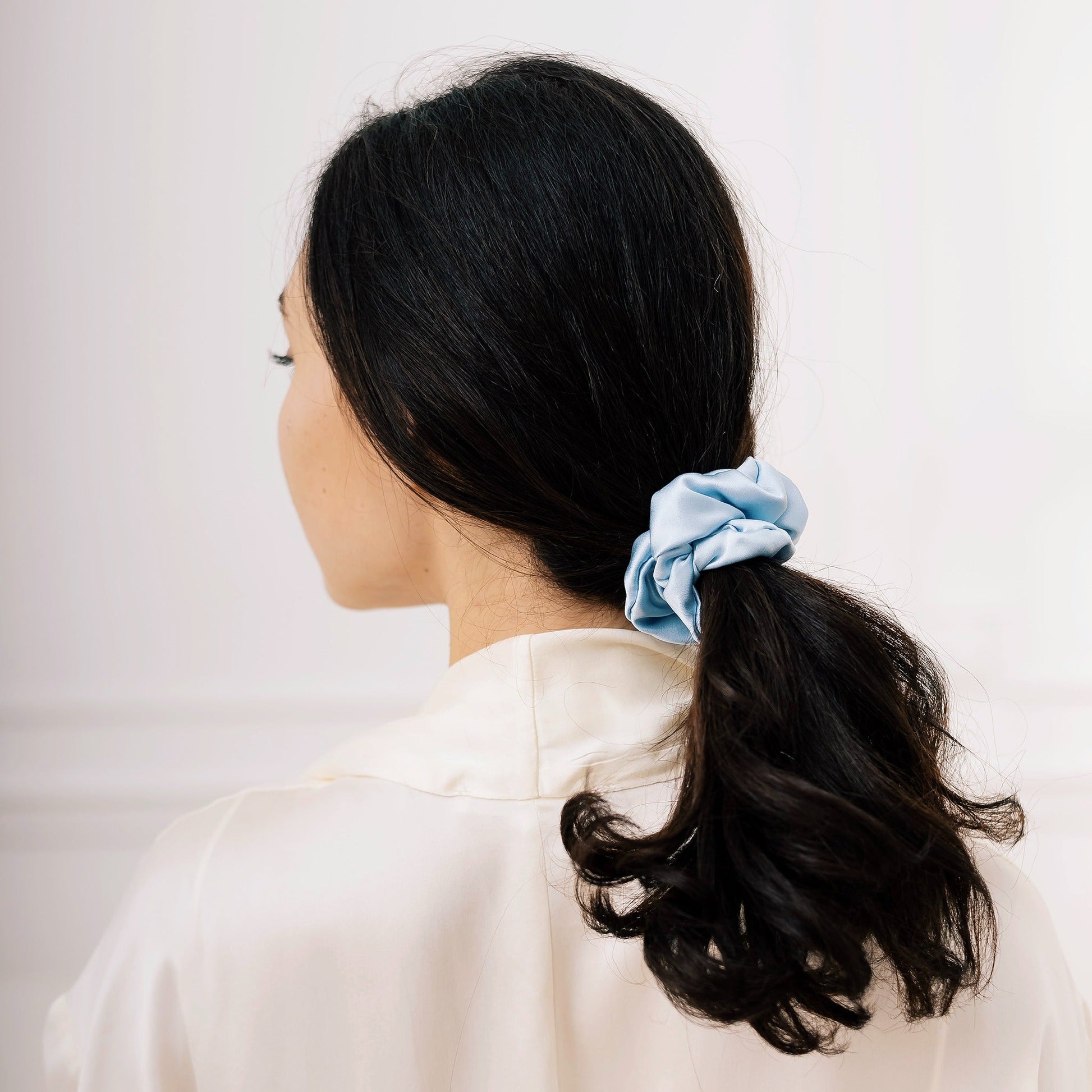 Silk Scrunchie - mirelle